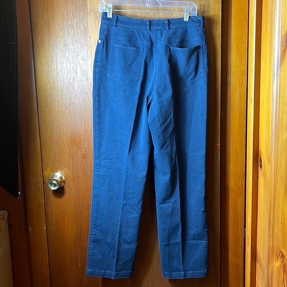 St. John Sport Blue Straight Leg Gold Hardware Jeans - Picture 4 of 14